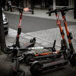 Skateboard électrique ou trottinette électrique : avantages et inconvénients Trottinettes électriques