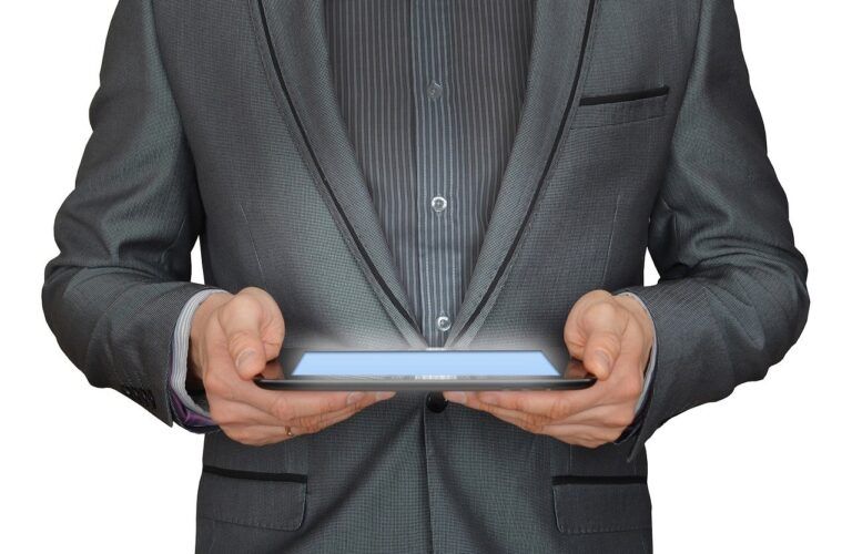 Comment faire des économies quand on lance un business en ligne