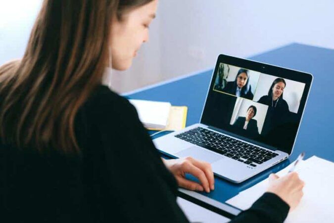 travail avec une connexion très haut débit