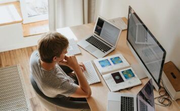 Choisir un hébergement web pour son entreprise : 5 critères à considérer travailler